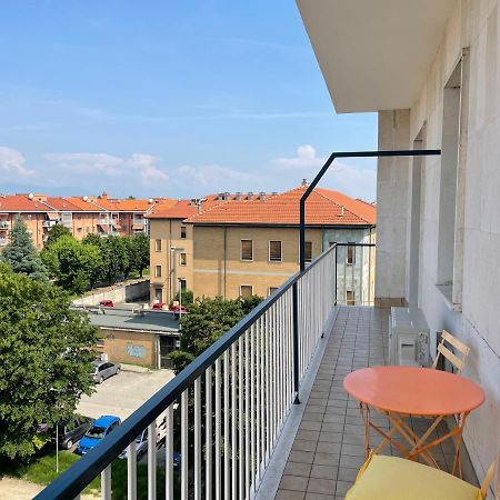 Rosa Vacanza E O Lavoro Nichelino Esterno foto